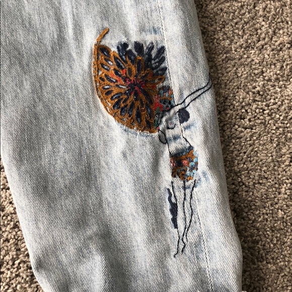 Citizens of humanity embroidered jeans - Picture 2 of 8